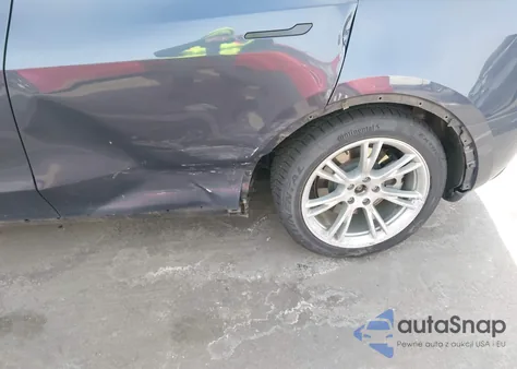 2022 Tesla Model Y Long Range Dual Motor All-Wheel Drive from USA, damaged, VIN 7SAYGAEE2NF575138